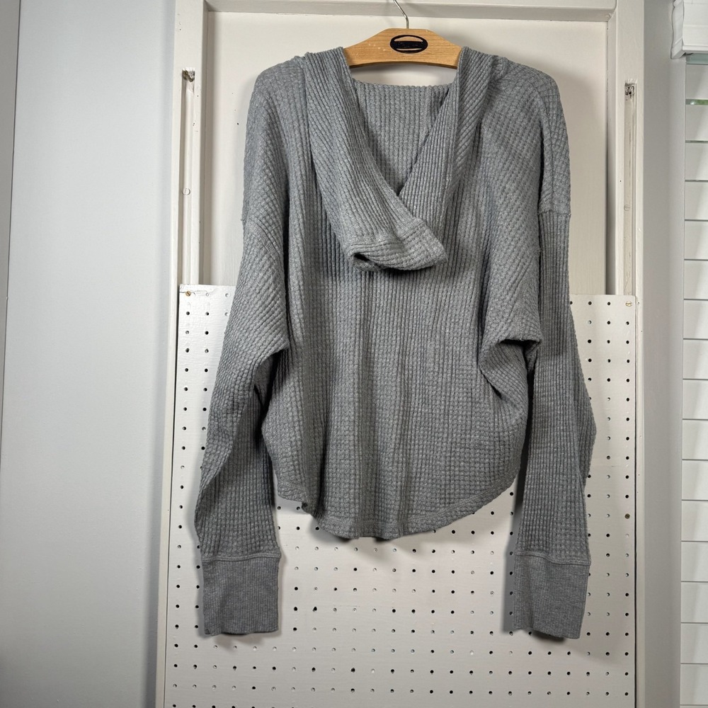 OFFLINE by Aerie Sweater Womens M Gray Waffle Knit Hooded Hi-Low Hem Thumbholes - Picture 6 of 13